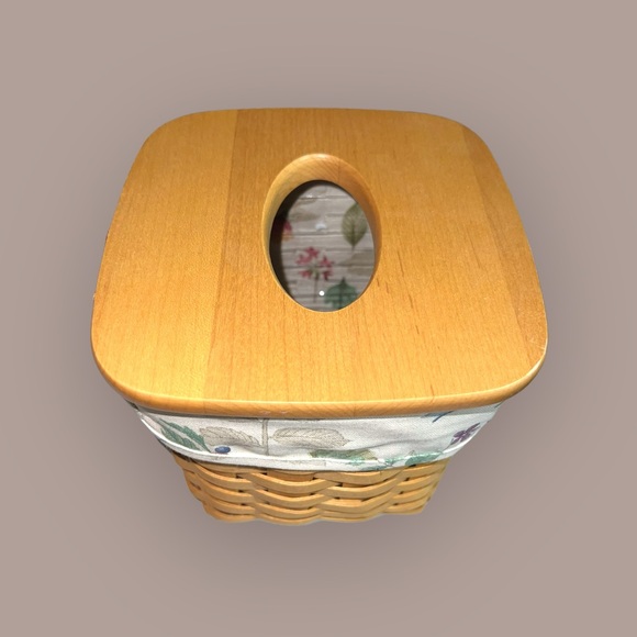 Vintage Longaberger Tissue Box Holder Basket - Picture 4 of 15